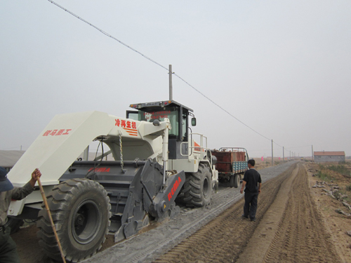 WR450，東營鄉(xiāng)鎮(zhèn)路冷再生