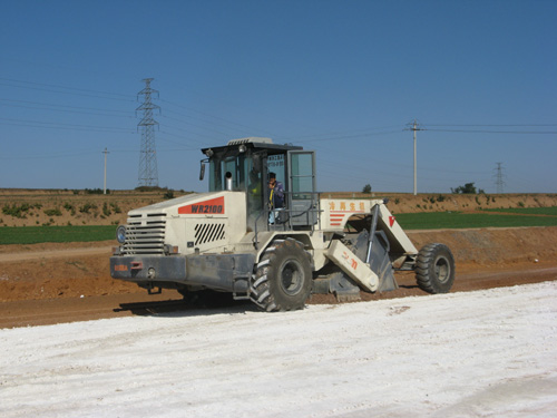 WR2100，晉城灰土拌和